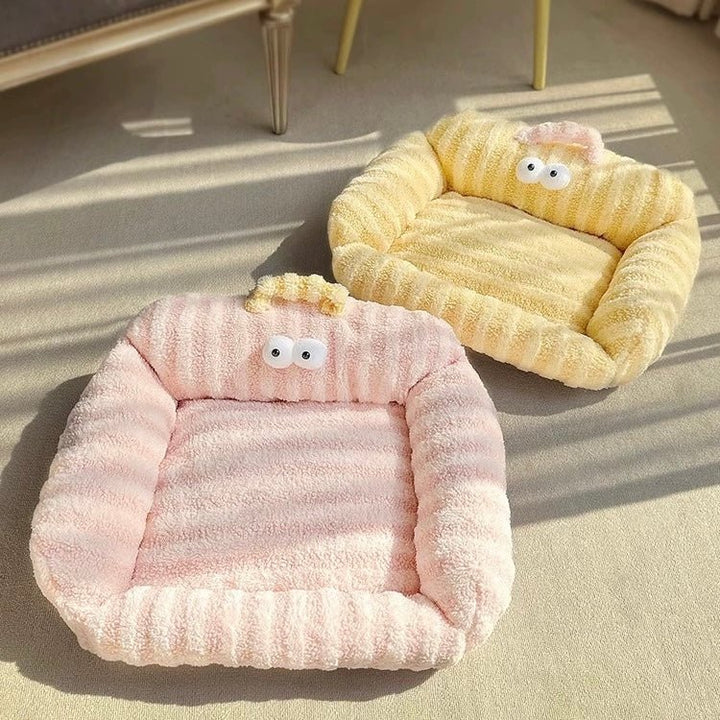 Big Eye Striped Dog Cat Bed - Pawtique