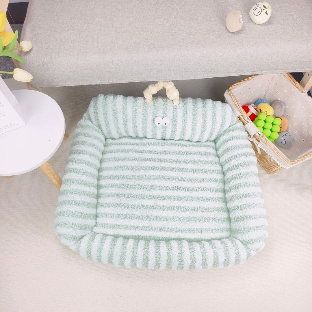 Big Eye Striped Dog Cat Bed - Pawtique