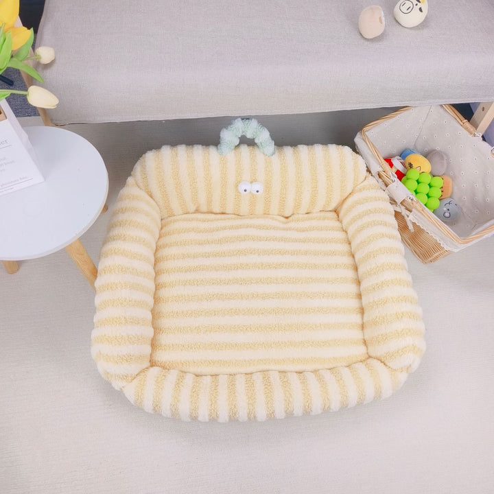 Big Eye Striped Dog Cat Bed - Pawtique